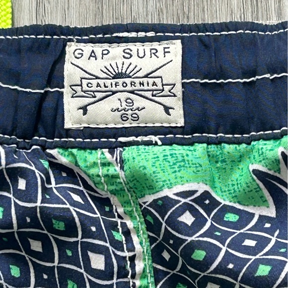 GAP Kids Boys  Neon Green and Navy Surf Shorts Sz 10 - Picture 11 of 12